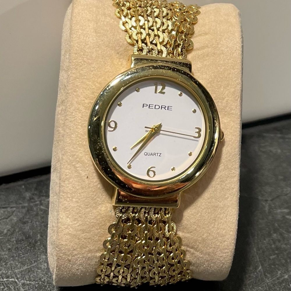 Beautiful Ladies Pedre Gold Chain Watch - New Battery